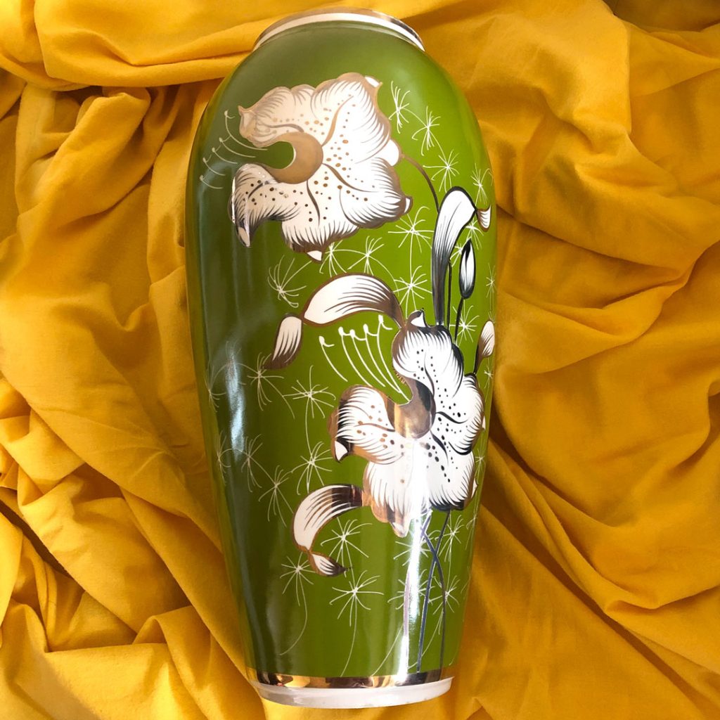 Fotografia produktu: Olbrzymi wazon z fabryki porcelany w Chodzieży – zielony – złocony