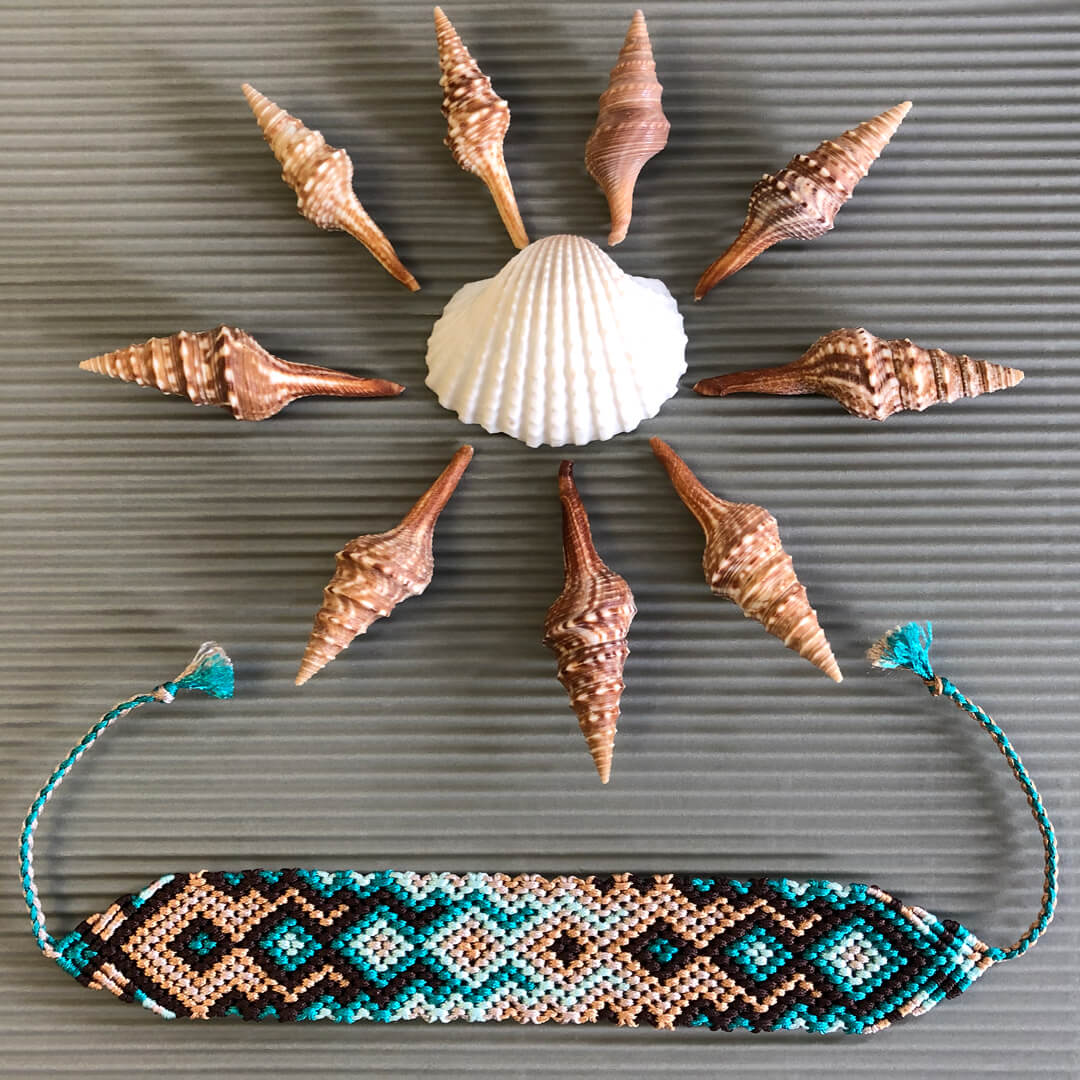 Ilustracja produktu: Ambystoma – kolorowa bransoletka przyjaźni