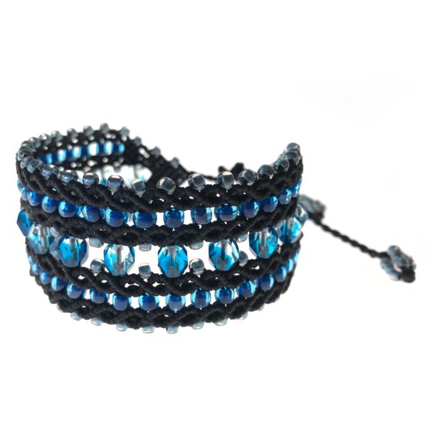 Crystal Princess Blue – szeroka czarna bransoletka z kryształkami i koralikami w odcieniach błękitu Crystal Princess Blue – szeroka czarna bransoletka z kryształkami i koralikami w odcieniach błękitu