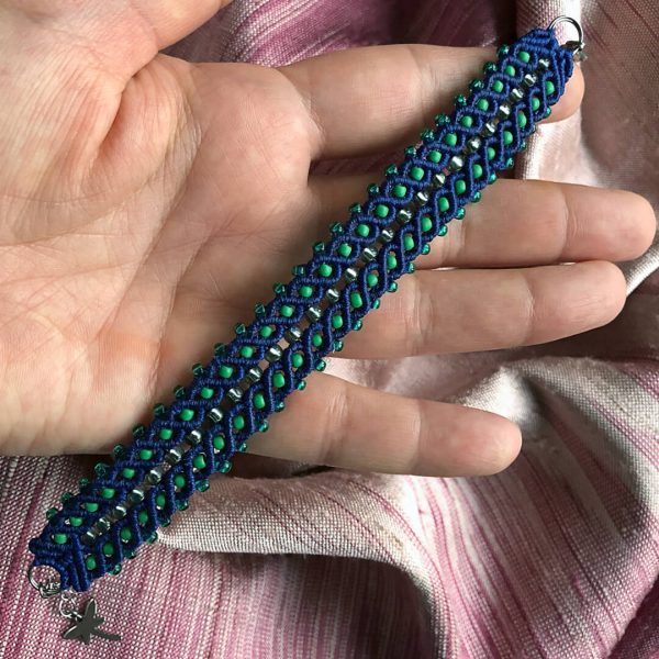 Jęczmienny kłosek w kolorze niebieskim – bransoletka z koralikami toho