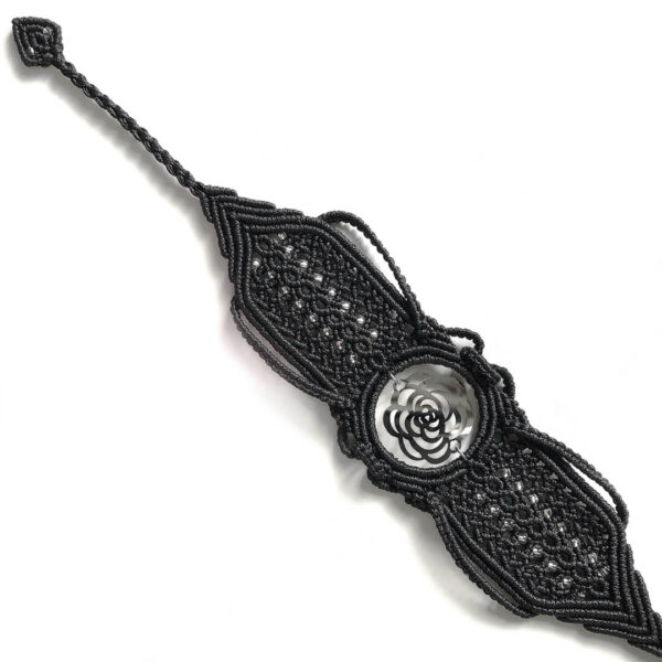 Melania – elegancka czarna bransoletka ze stalowym filigranem – unikat