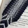 zakladka-kld-bialo-szaro-granatowa-strzala-zblizenie-makrama Zakładka do książki – kolekcja Latający dywan – biało-szaro-granatowa strzałka – dwustronna
