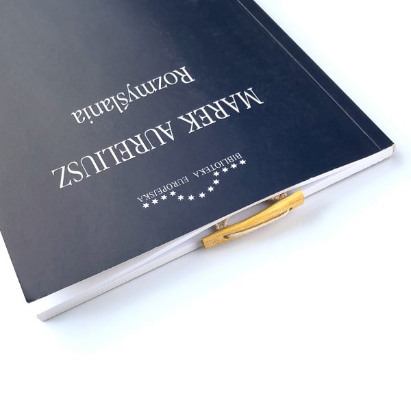 zakladka-makatka-palo-santo-mikromakrama Ekologiczna zakładka – makatka – z drewienkiem Palo Santo